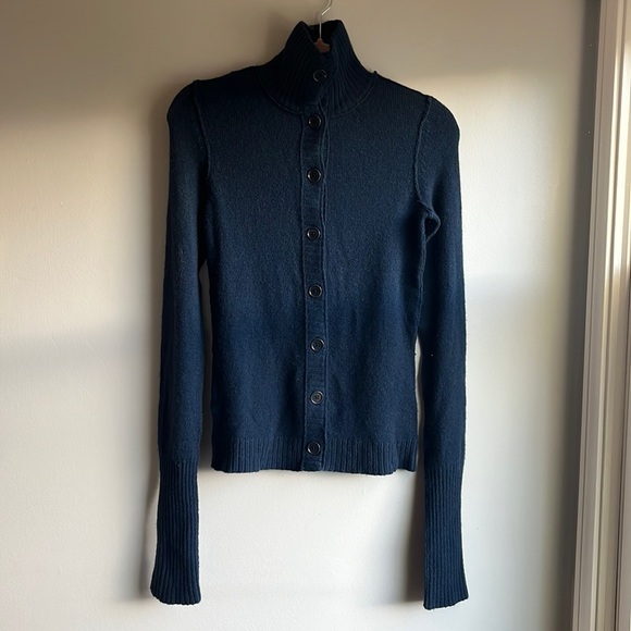 Inhabit cashmere button up sweater - Picture 5 of 9